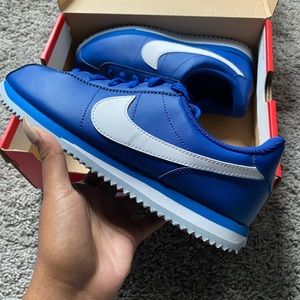 Nike Cortez Basic in Royal Blue